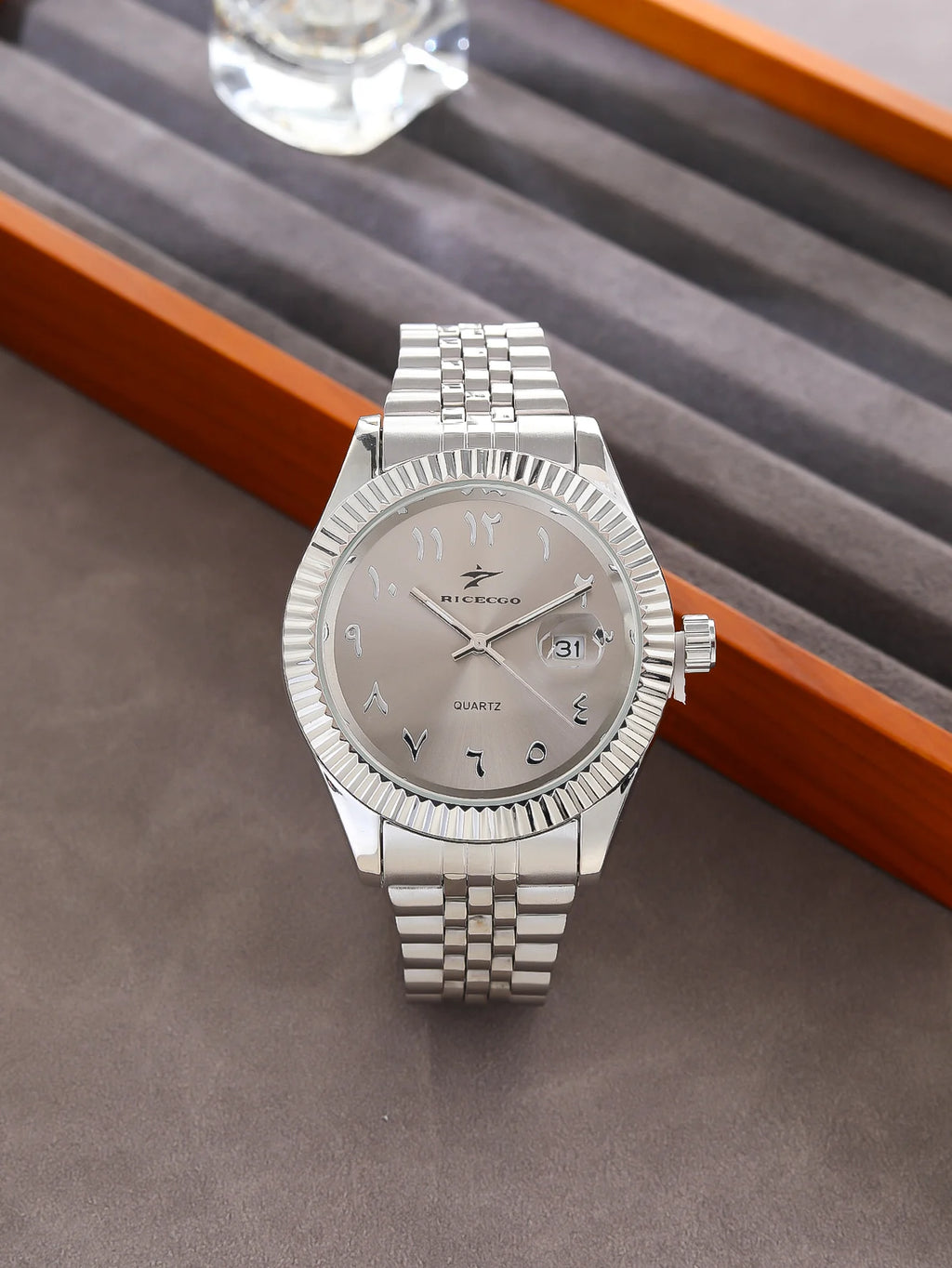 Fashion Men's Watches Date High-end Luxury Casual Sport Clock Classic Business Quartz Male Stainless Steel Wristwatches